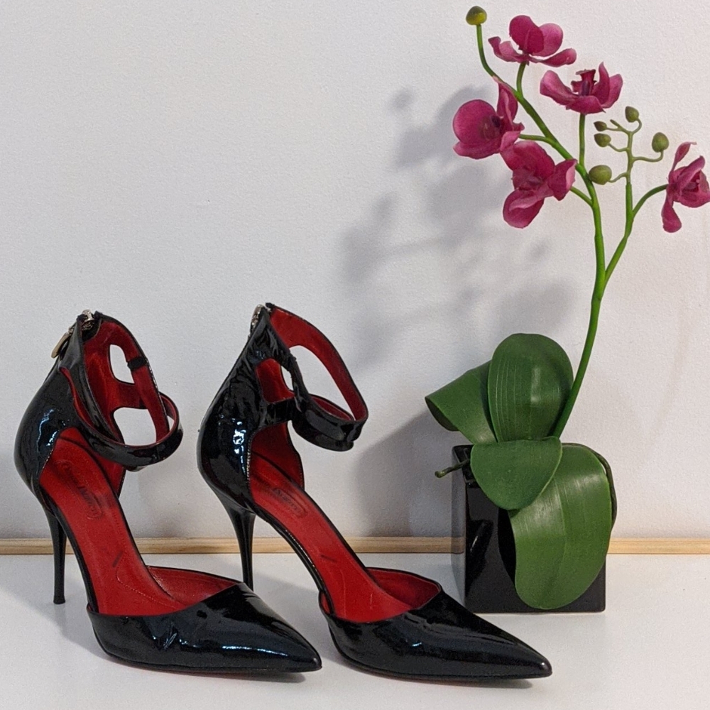 ✨Cesare Paciotti✨ Wild Dagger Heels